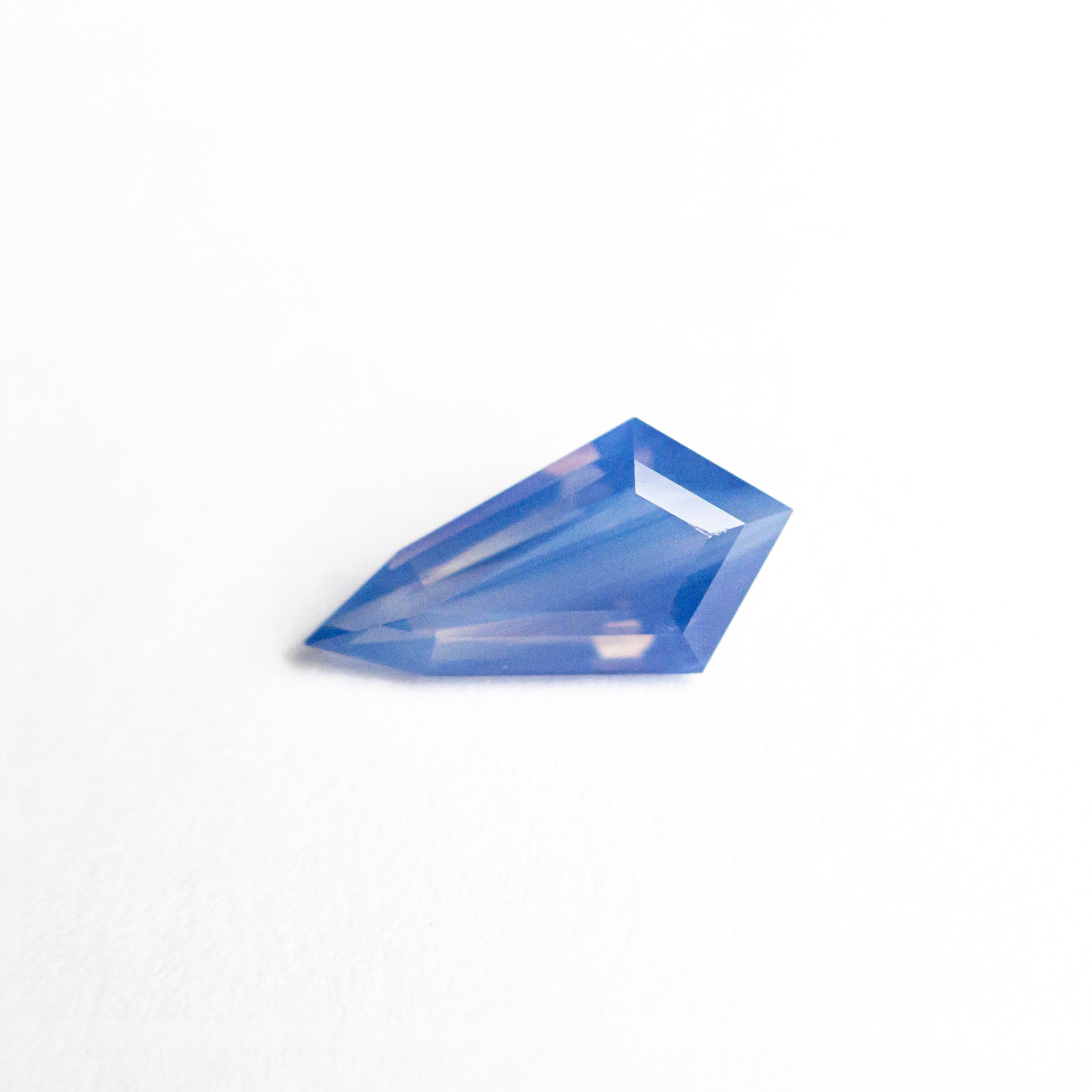 Opalescent Blue Step Cut Sapphire - 0.72ct Kite